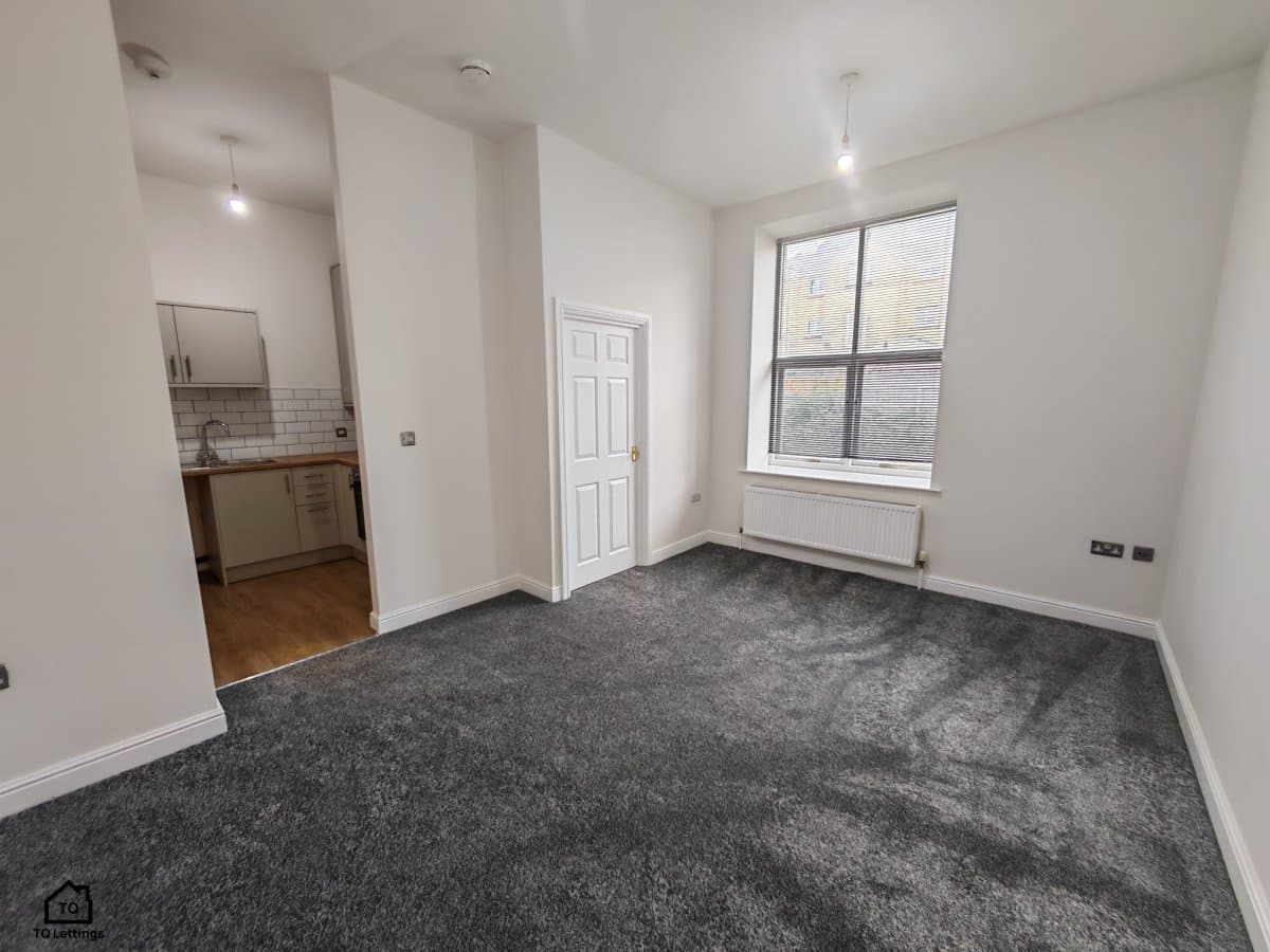 Prospect Road, Huddersfield, HD3, photograph 2