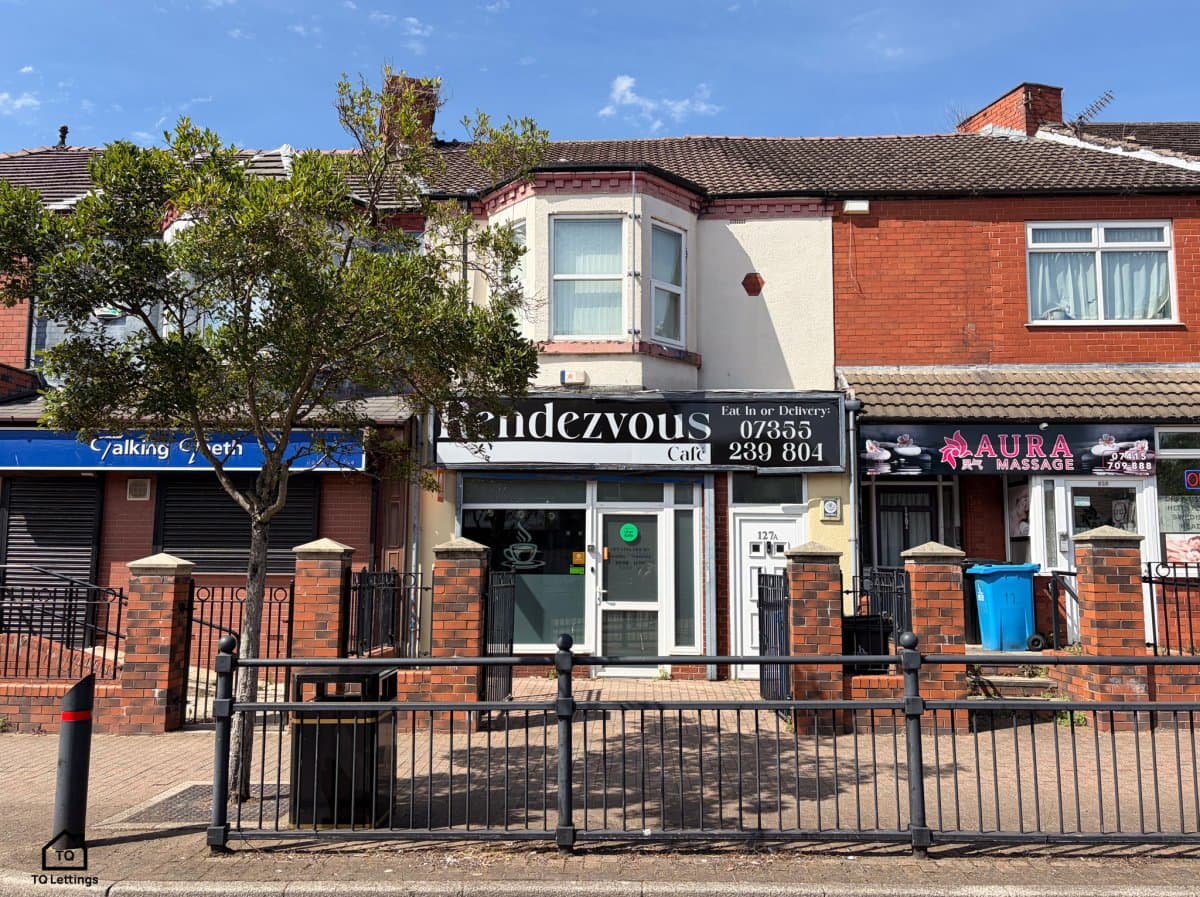 Albert Road, Widnes, WA8