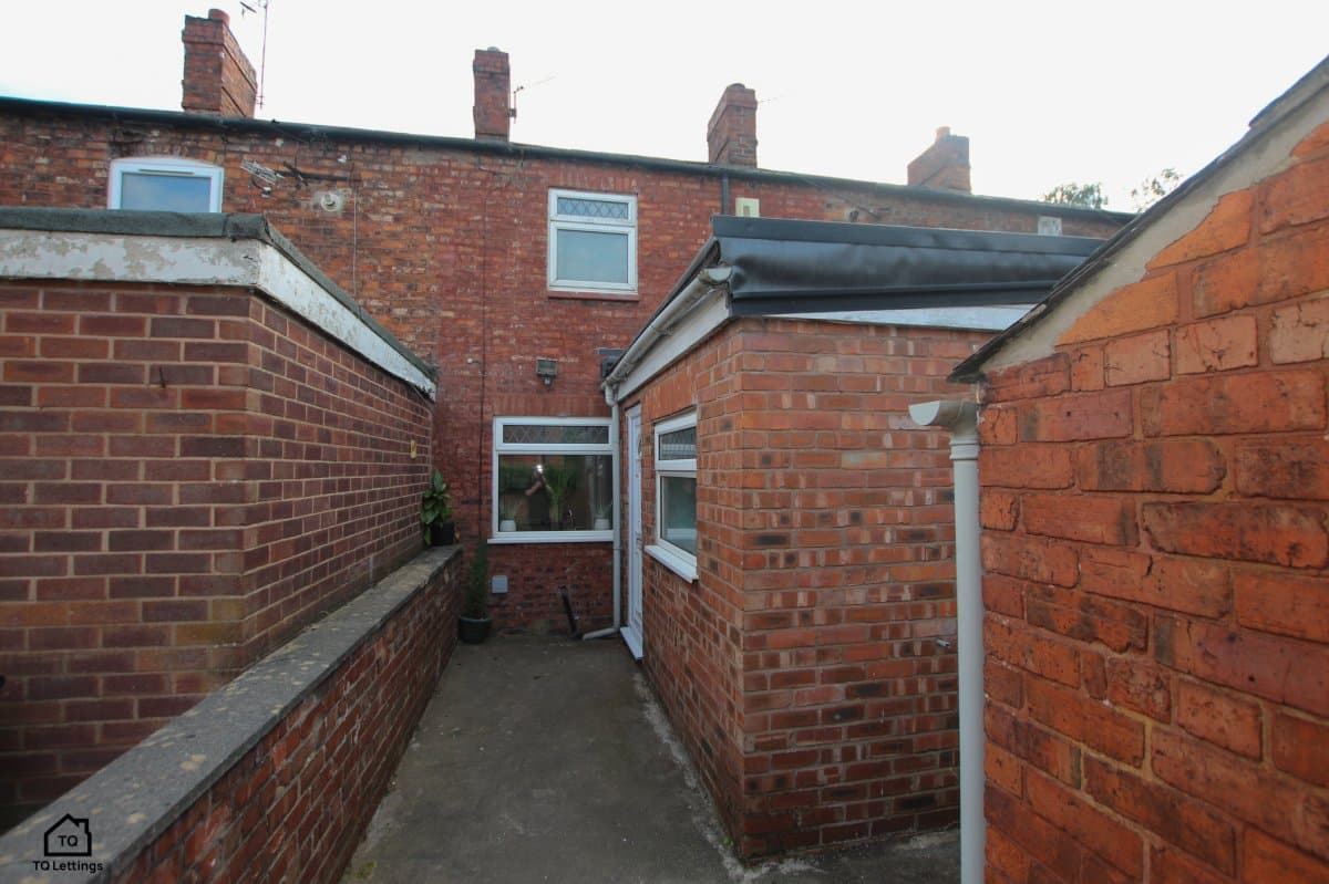 Sandhole Cottages, Woodford Lane, Winsford, CW7